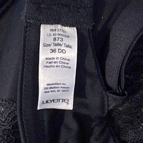 Lilyette Black Plunge 36DD (E) Bra with light padding. EUC, worn a few times - Picture 6 of 6